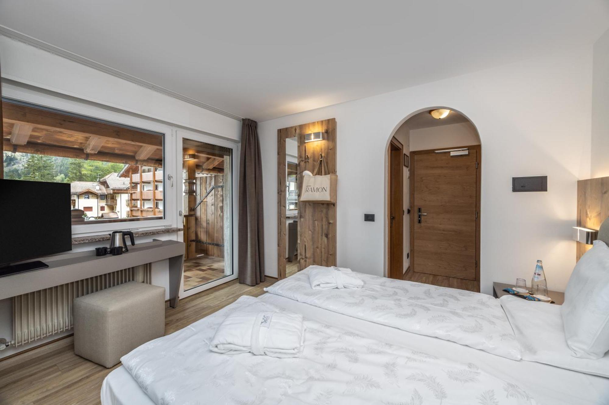 Hotel Ramon Campitello di Fassa Exterior photo
