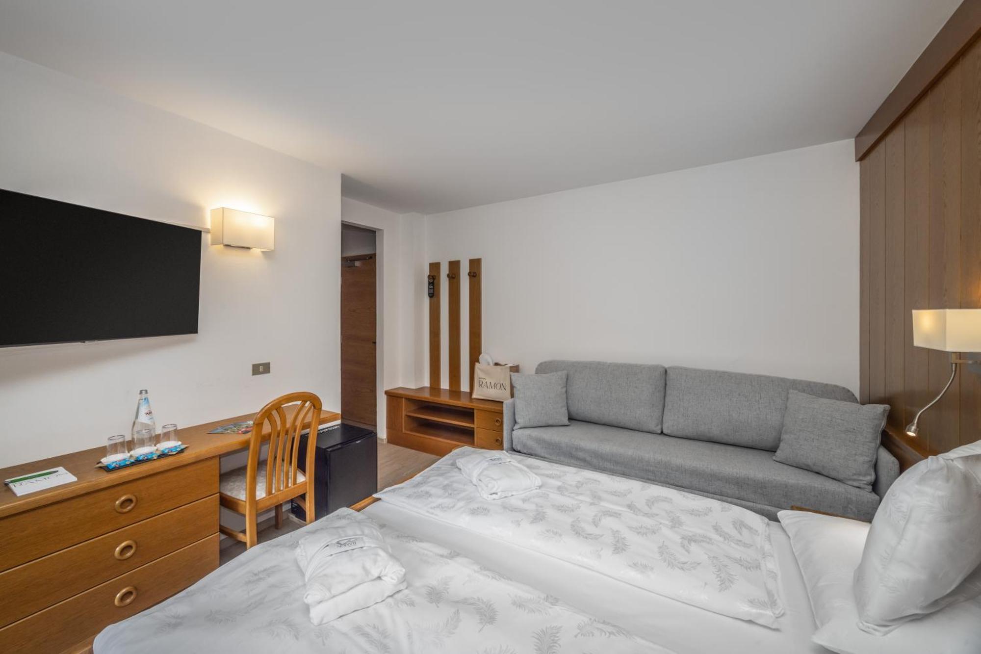Hotel Ramon Campitello di Fassa Exterior photo